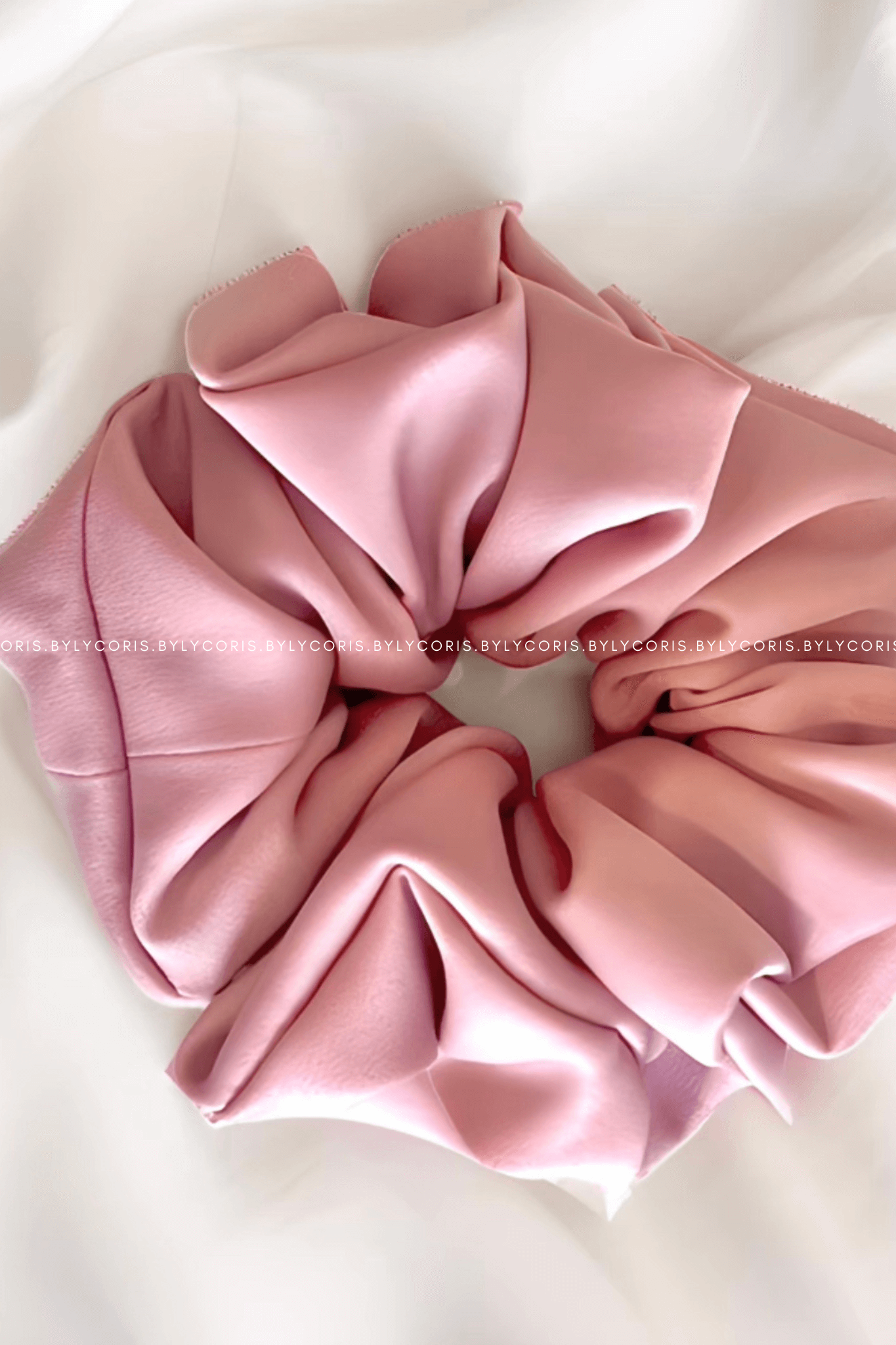 Silk Scrunchies (M)