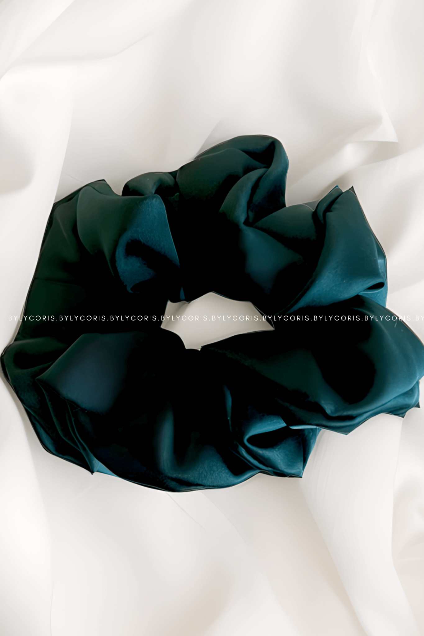 Silk Scrunchies (M)
