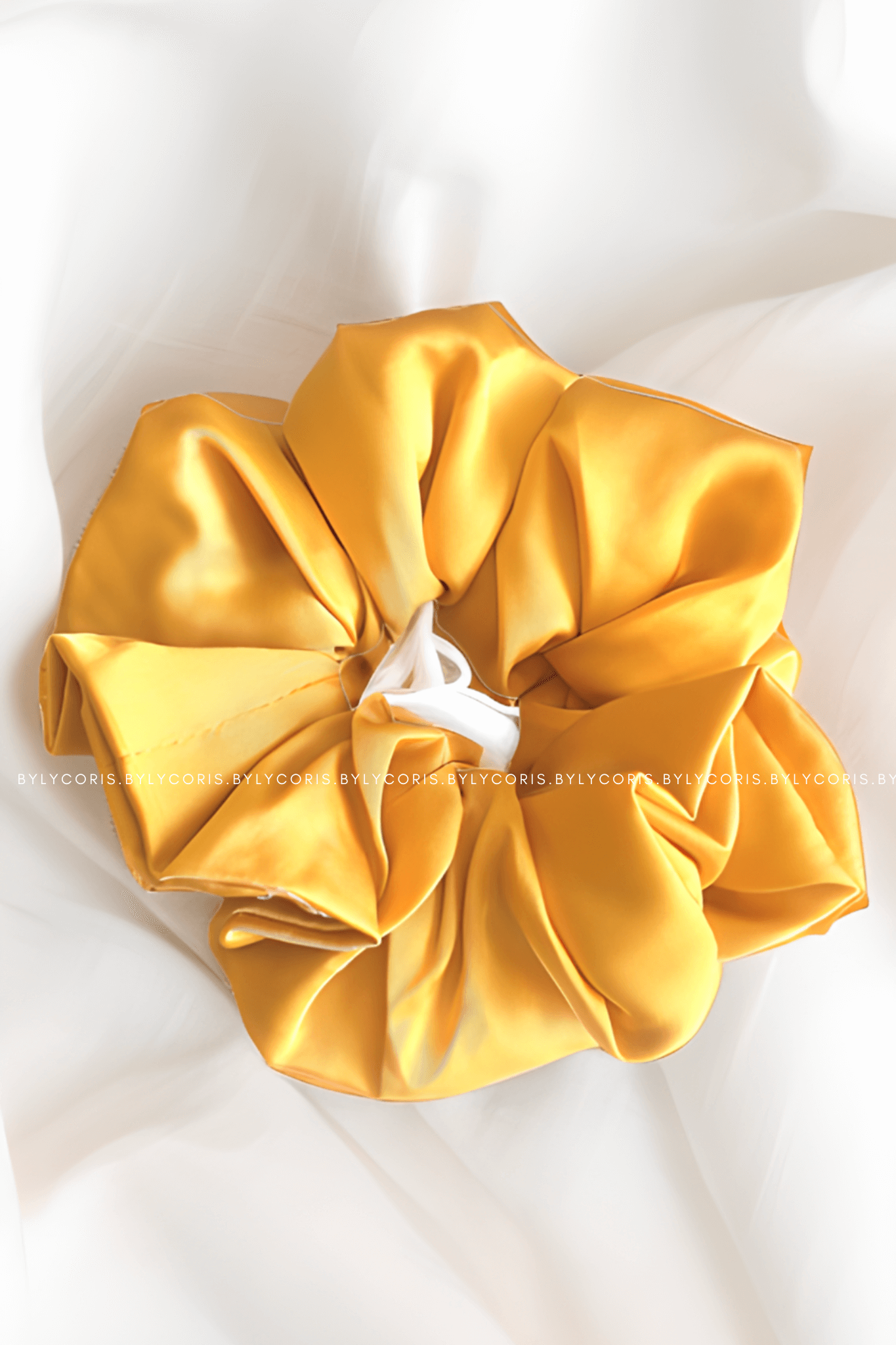 Silk Scrunchies (M)